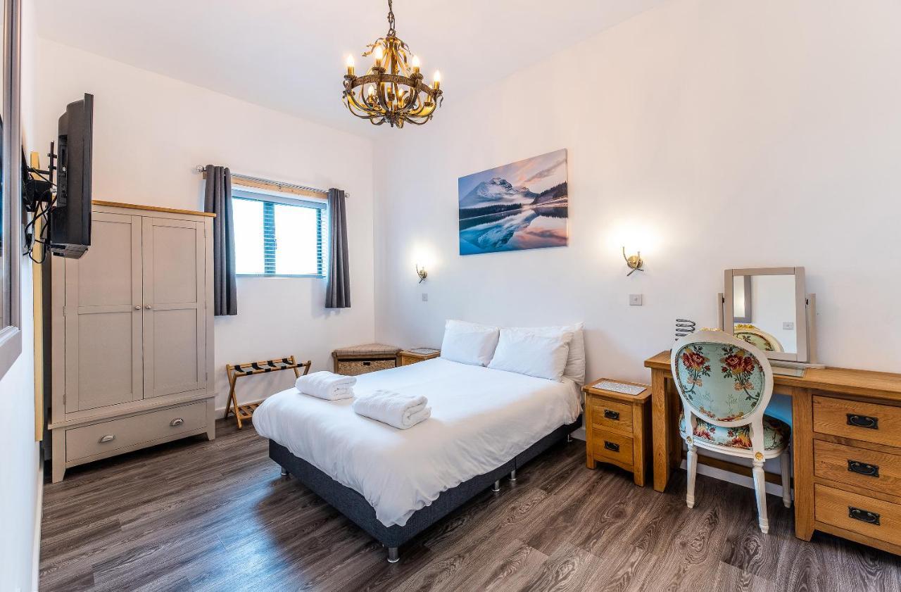 Lionheart Large Luxury Lodge - Sleeps 10- Dog Friendly,Near Sherwood Forest At Fairview Farm Nottingham Great For Family Gatherings ,Groups ,Parties ภายนอก รูปภาพ